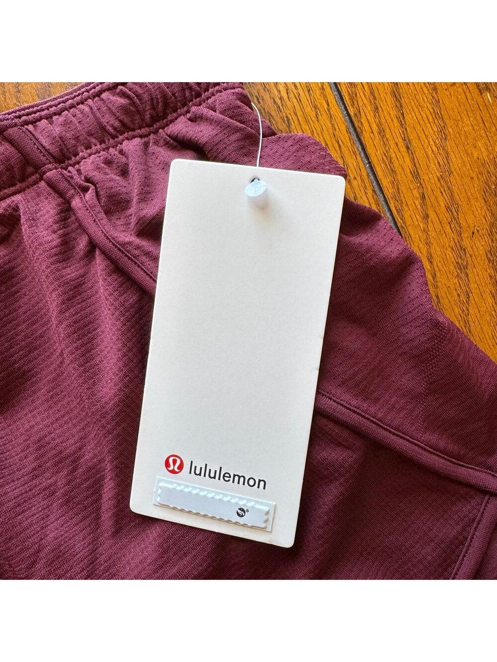 Lululemon Swiftly Mid-Rise Short 3” Burgundy Bay Size 12 NWT - Picture 3 of 6